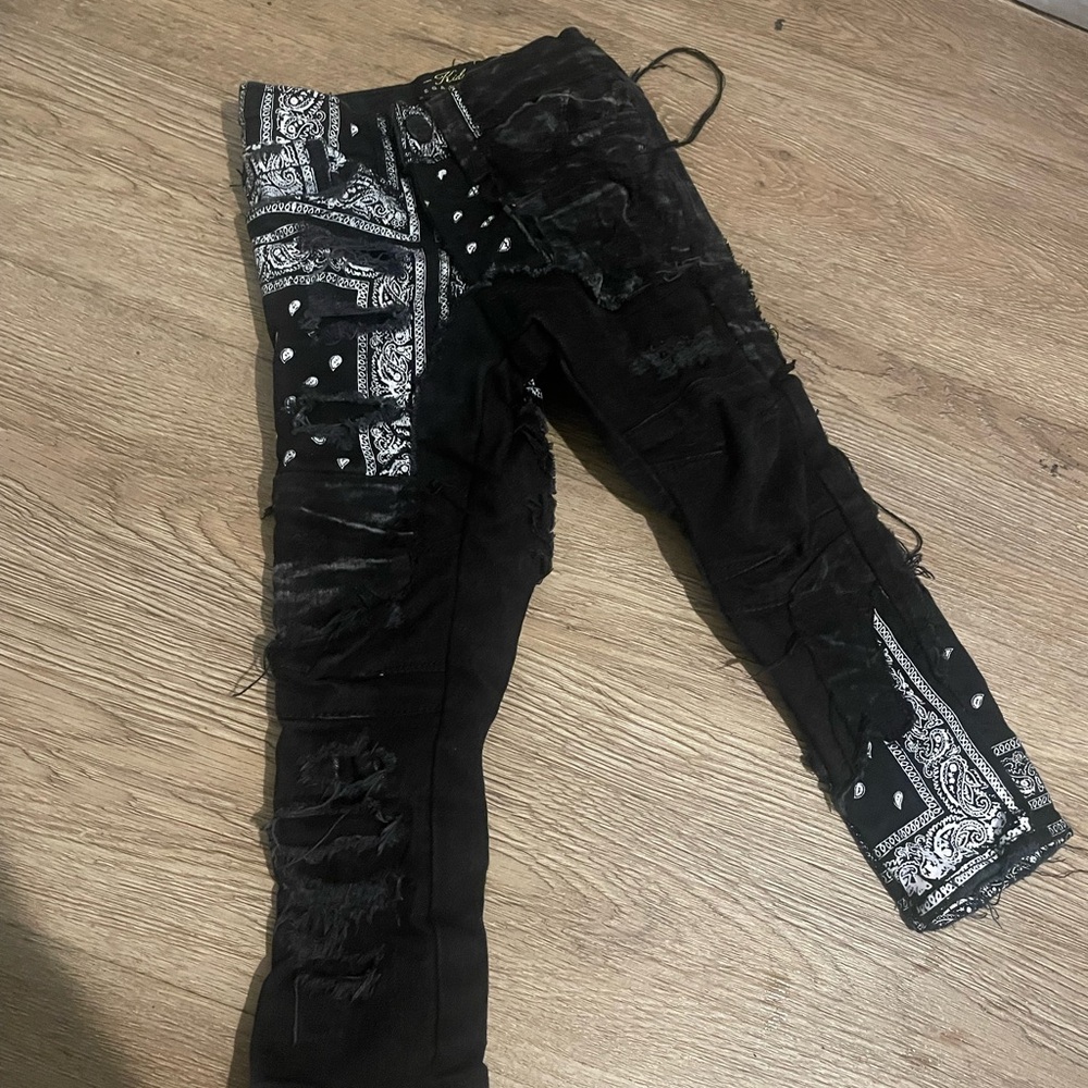 Raza jeans